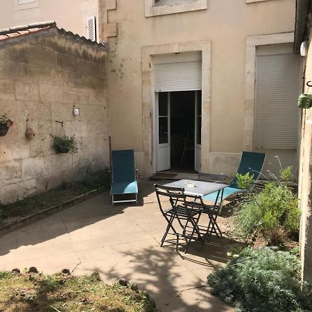 -Le Petit Rochelais- Centre Ville, Stationnement, Netflix - Ideal Couples, Familles, Business Niort Bagian luar foto